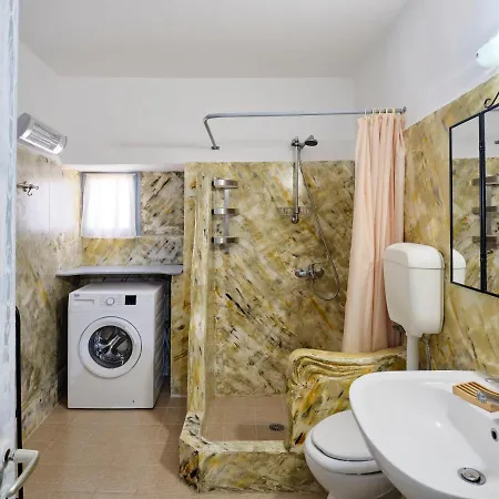 بيت للعطل Rosemary House